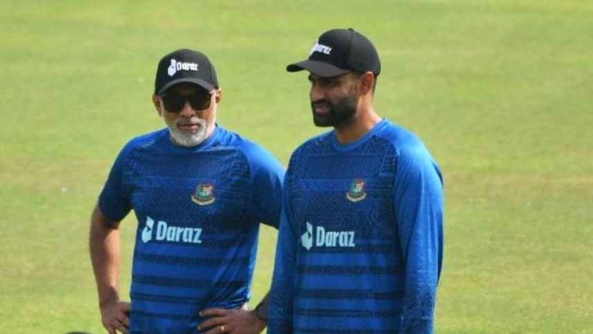 চন্ডিকা হাথুরুসিংহে