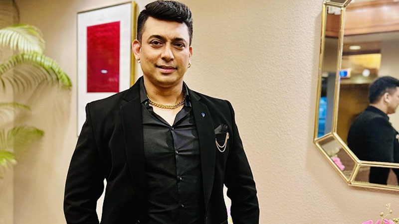 জায়েদ খান