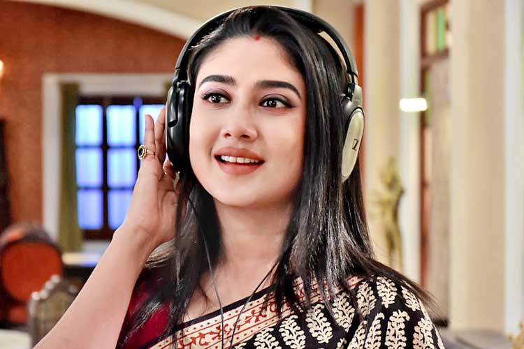 দেবলীনা