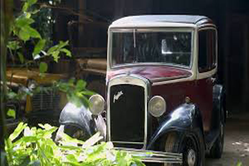 ভিন্টেজ গাড়ি