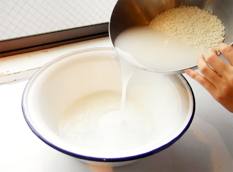 চাল ধোয়া পানি