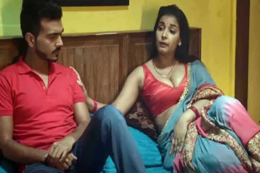 মেয়েরা চিৎকার