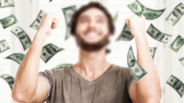 কম বয়সে দ্রুত কোটিপতি