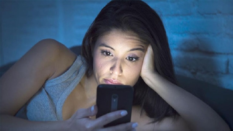 রাত জেগে কাজ