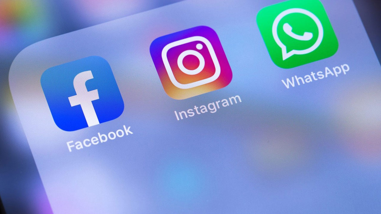 ফেসবুক ও হোয়াটসঅ্যাপে