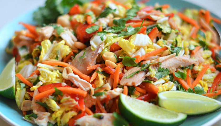 ইফতারে চিকেন সালাদ