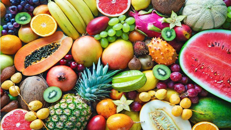 ফল খাওয়া