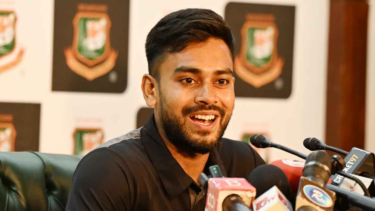 অধিনায়কত্ব-মিরাজ